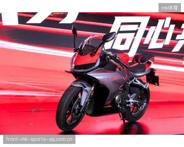 张雪赛车:从“瑕疵”到“精彩”——品牌力与消费者心声的深度解析